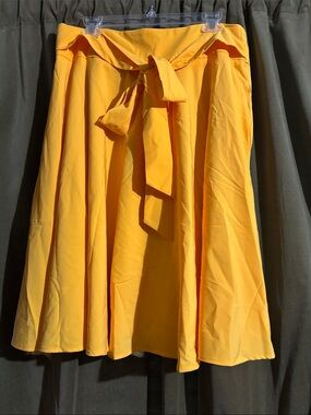 Yellow Tie-Waist A-Line Skirt XXL Elastic Back Zip NWT Belle Pogue